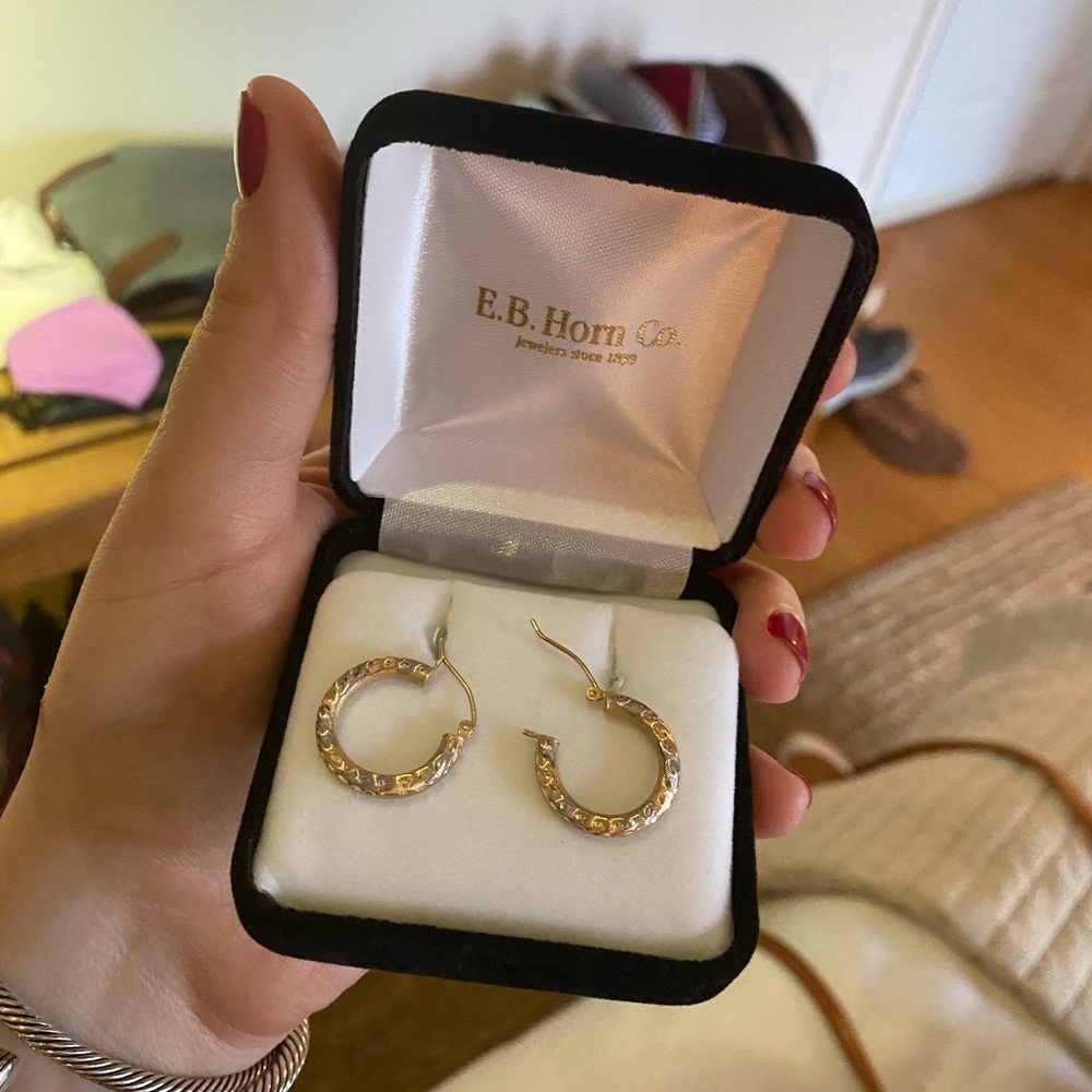 Gold & silver beautiful hoop earrings - Picture 2 of 7